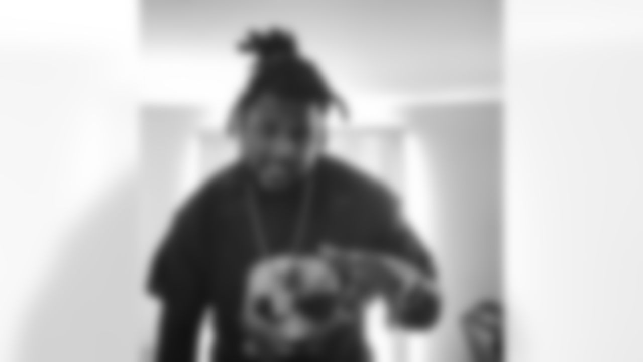 DL Mario Edwards Jr.