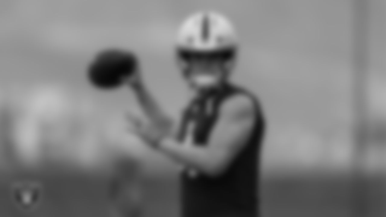 Las Vegas Raiders quarterback Derek Carr (4) on the field for a walkthrough at Intermountain Healthcare Performance Center.