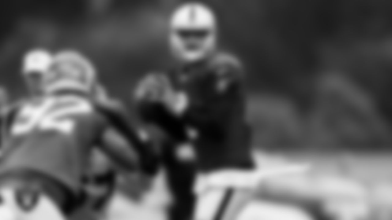Las Vegas Raiders quarterback Marcus Mariota (8) on the field for a joint practice with the Los Angeles Rams at 2021 Training Camp.