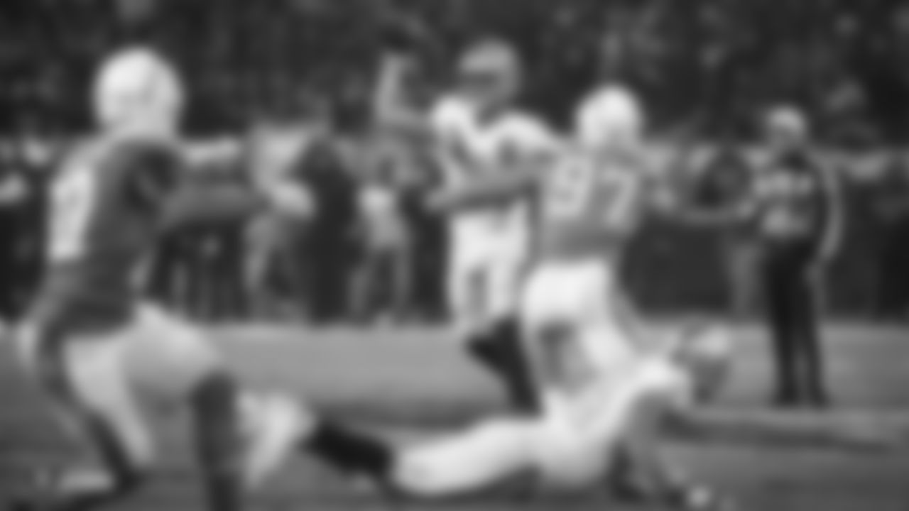 Raiders quarterback Derek Carr (4) passes during the regular season game against the Los Angeles Chargers.