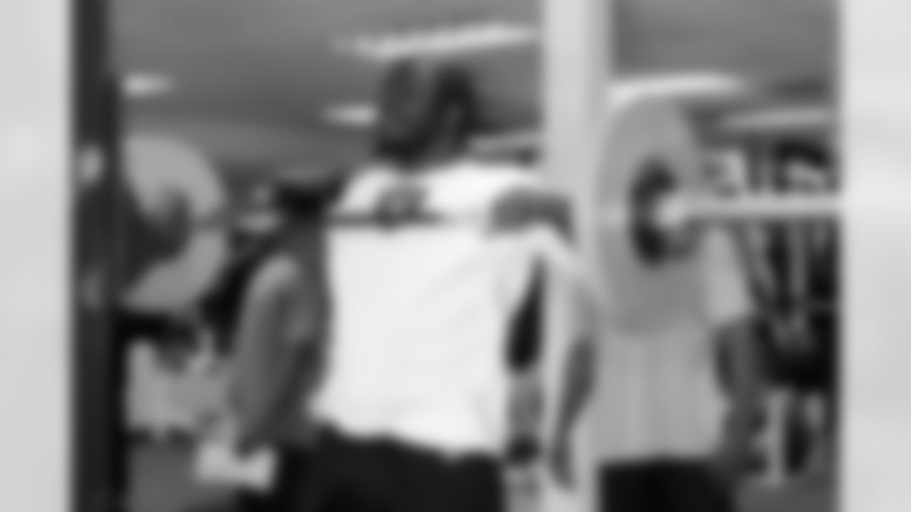 DE Lamarr Houston