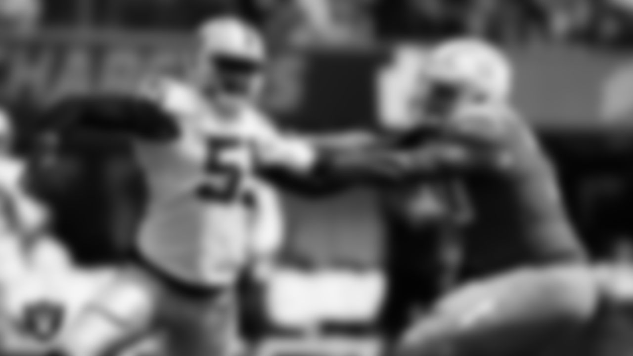 Las Vegas Raiders defensive end Chandler Jones (55) rushes the quarterback during the regular season away game against the Los Angeles Chargers at SoFi Stadium.