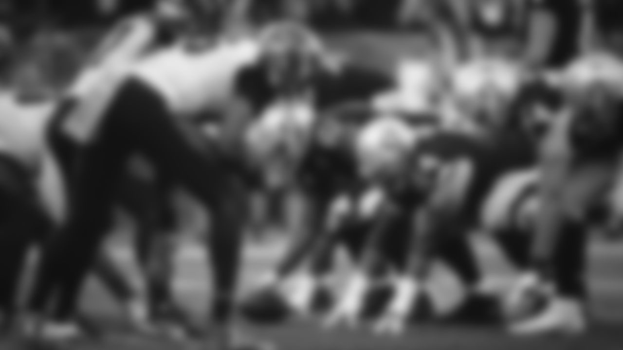 Raiders center Rodney Hudson (61) lines up before the snap during the regular season game against the Cincinnati Bengals.