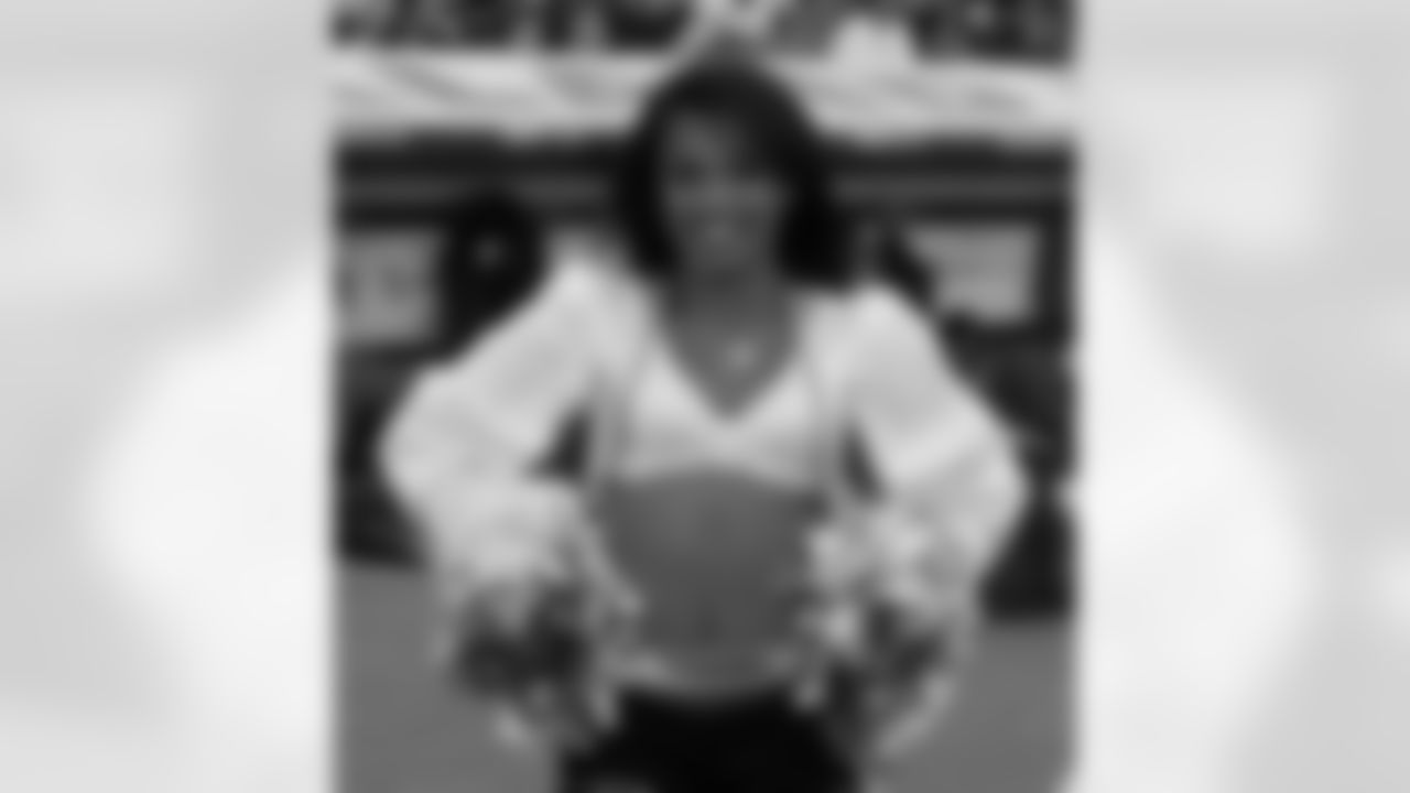 Raiderette Tori