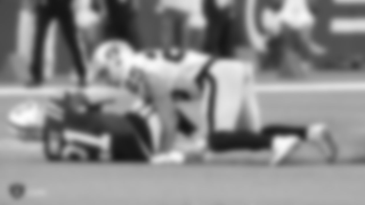 Raiders safety Erik Harris (25) makes a tackle during the Raiders regular season game against the Indianapolis Colts.