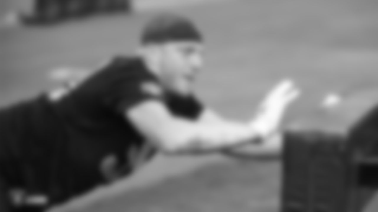 Raiders defensive end Maxx Crosby (98) at a workout during phase two of the offseason program at the Raiders Practice Facility in Alameda, Calif.
