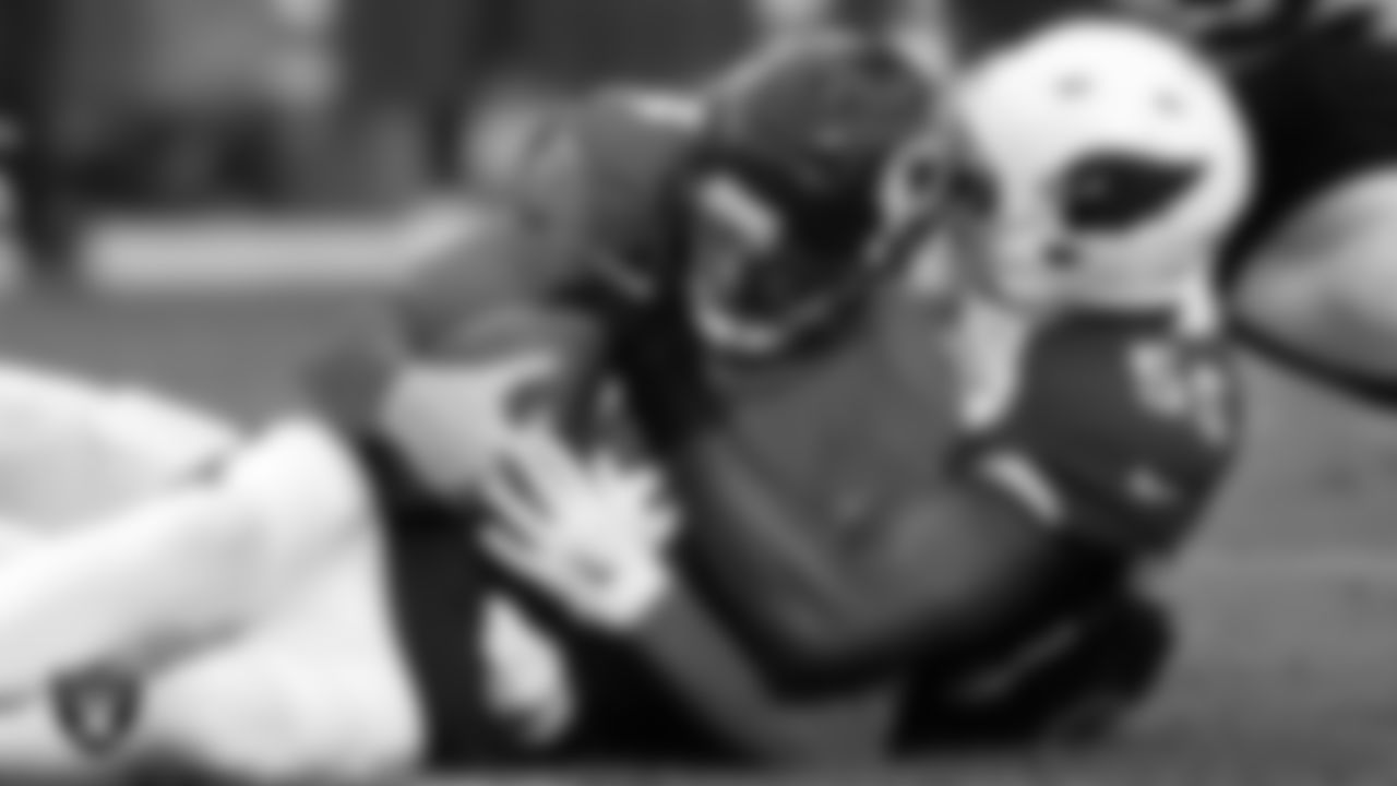 LB Chandler Jones
Previous teams: New England Patriots (2012–2015), Arizona Cardinals (2016–present)