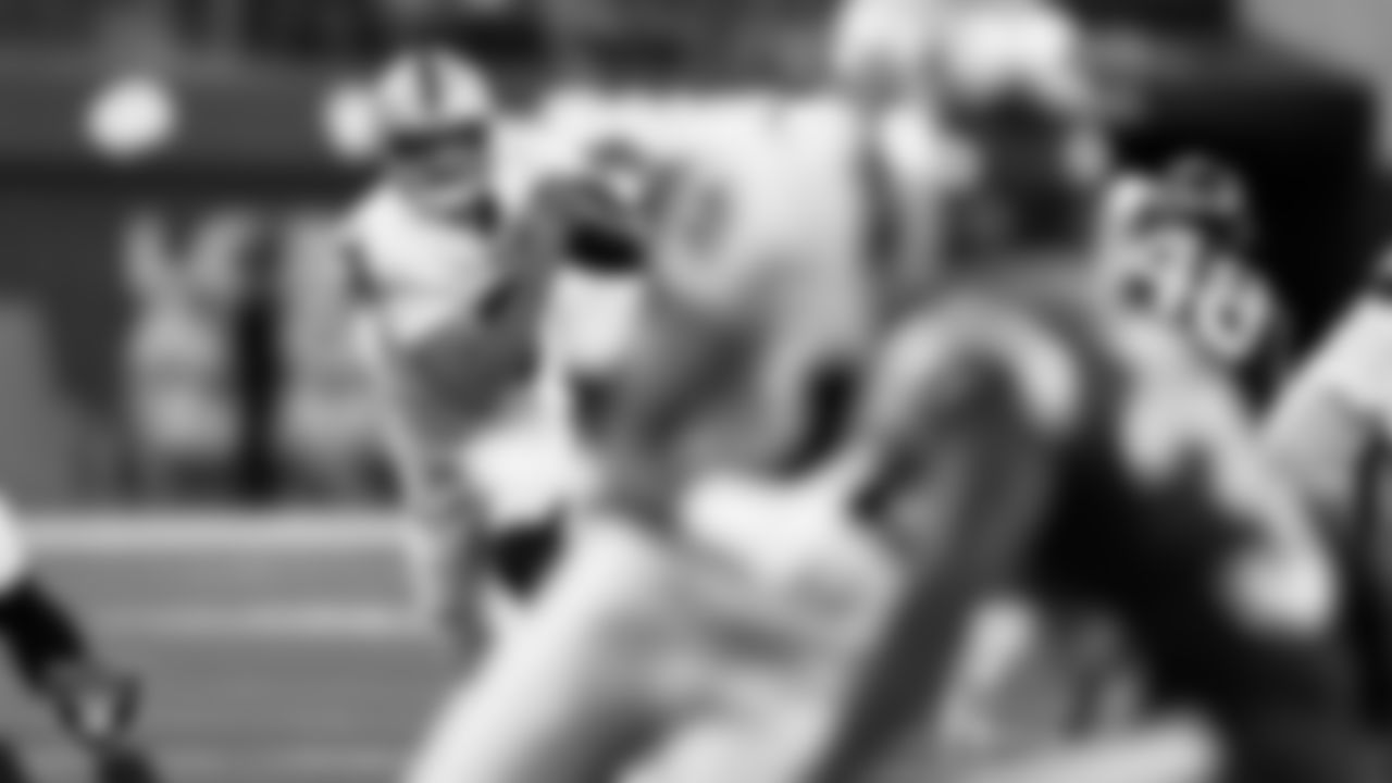 Las Vegas Raiders quarterback Nathan Peterman (3) rushes during the preseason away game against the Los Angeles Rams.