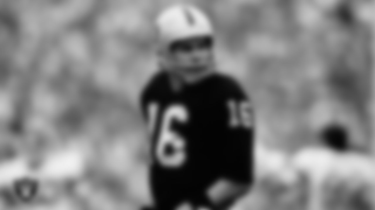 Jim Plunkett joined the Raiders in 1978 as a backup to Kenny Stabler. Plunkett got his chance to start in 1980 and went on to be named Super Bowl XV MVP and also led the Raiders to the Super Bowl XVIII title. Plunkett played in 70 regular-season games with 57 starts and completed 960 of 1,707 pass attempts for 12,665 yards and 80 TDs.