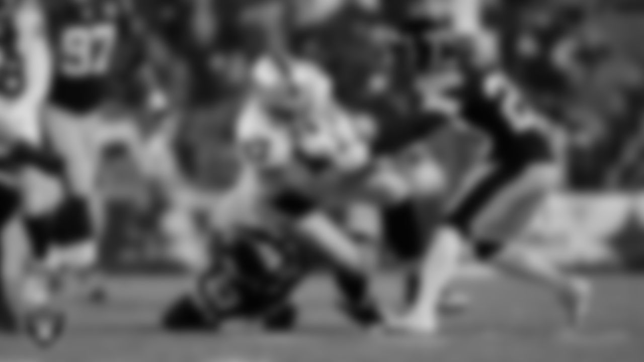 Las Vegas Raiders tight end Foster Moreau (87) during the regular season away game against the Pittsburgh Steelers at Acrisure Stadium.