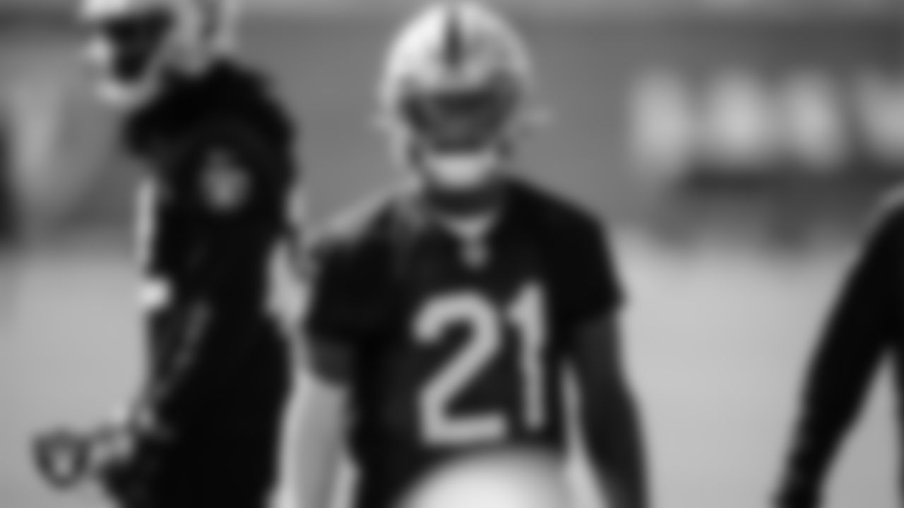 Las Vegas Raiders cornerback Amik Robertson (21) during practice.