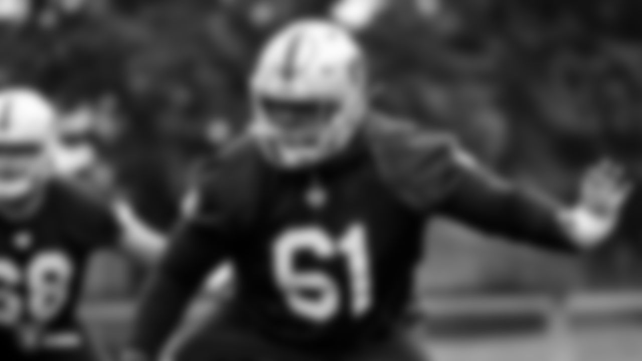 Raiders center Rodney Hudson (61) on the field for practice at The Grove Hotel.