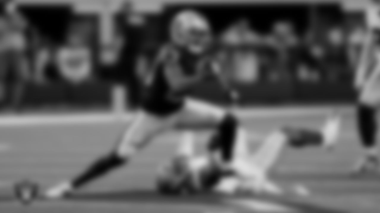 Las Vegas Raiders running back Kenyan Drake (23) during the regular season away game against the Dallas Cowboys.