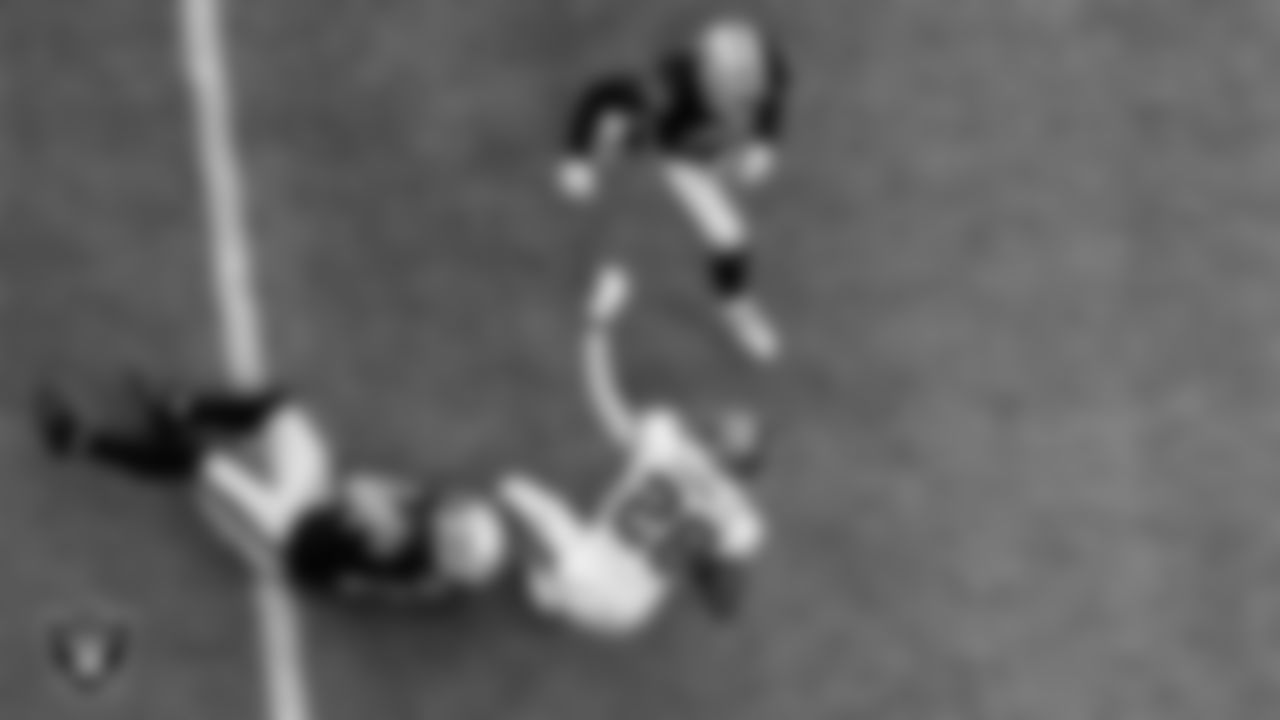 Las Vegas Raiders safety Erik Harris (25) makes a tackle during the regular season home game against the Tampa Bay Buccaneers.