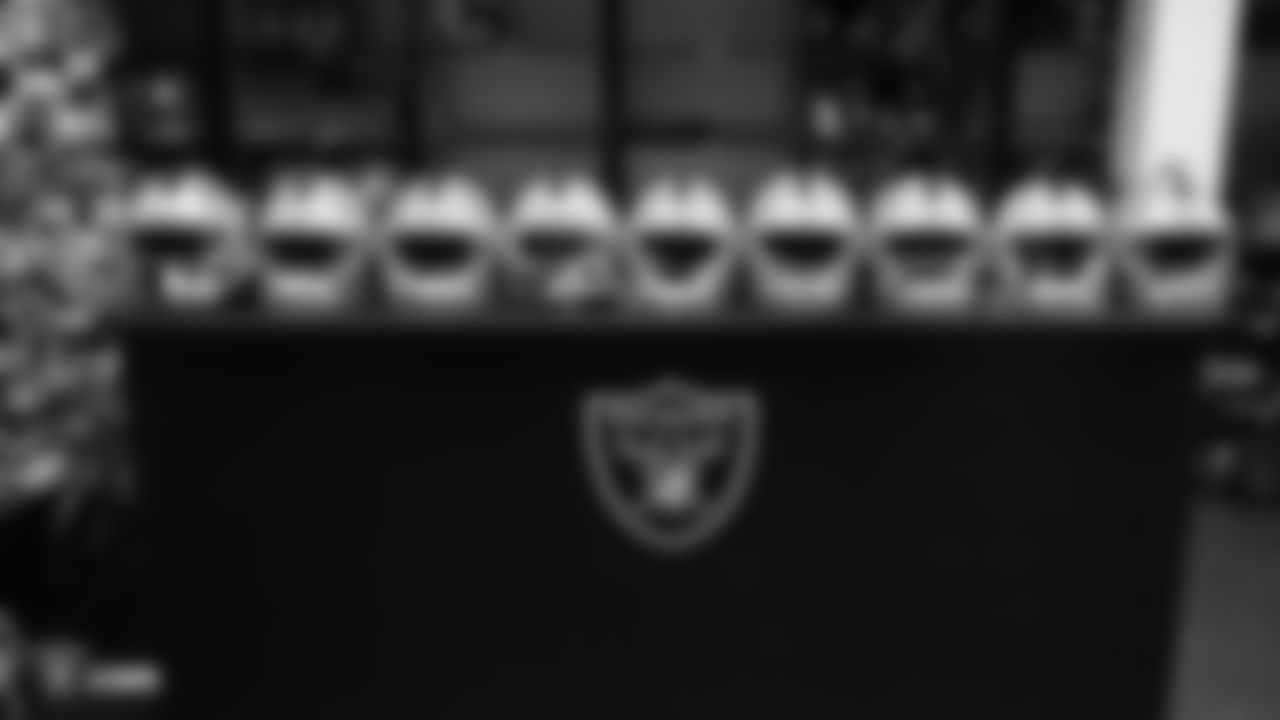 Raiders 2019 draft picks arrive to the Raiders Practice Facility before the start of Rookie Minicamp in Alameda, Calif.