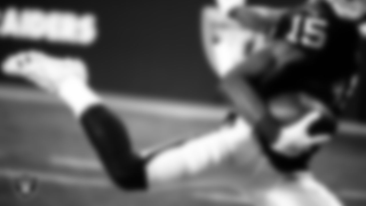 Las Vegas Raiders wide receiver Nelson Agholor (15) makes a 17-yard touchdown catch during the regular season home game against the Kansas City Chiefs.