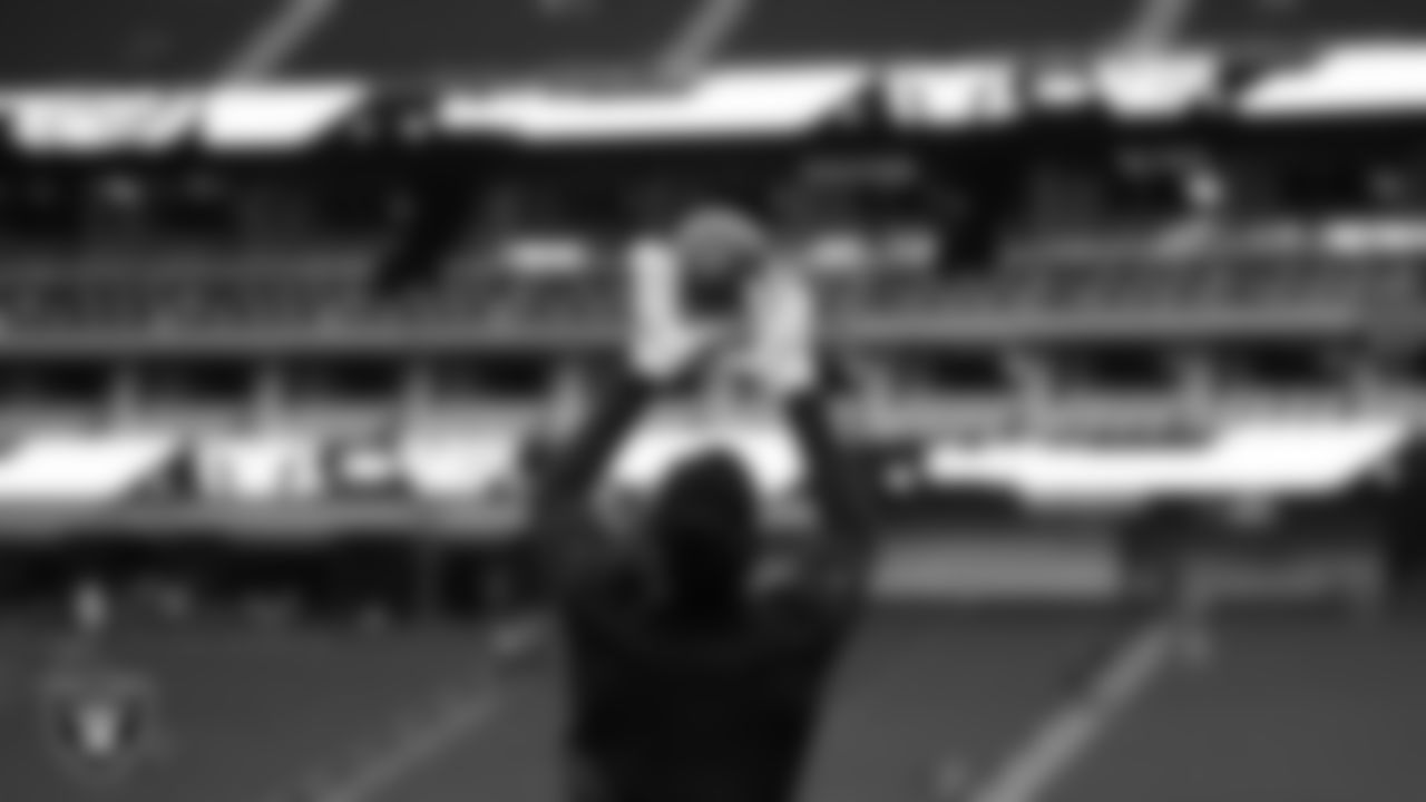 Las Vegas Raiders wide receiver Davante Adams (17) warming up before the regular season home game against the Houston Texans at Allegiant Stadium.