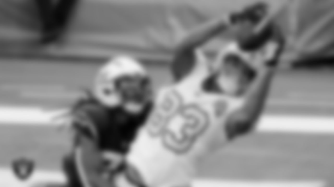 Las Vegas Raiders tight end Darren Waller (83) makes a 2-yard touchdown catch during the regular season away game against the Los Angeles Chargers.