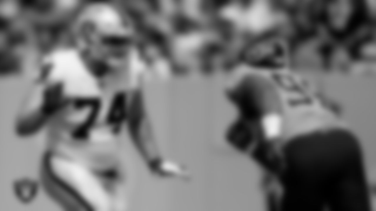 Las Vegas Raiders tackle Kolton Miller (74) during the regular season away game against the Tennessee Titans at Nissan Stadium.