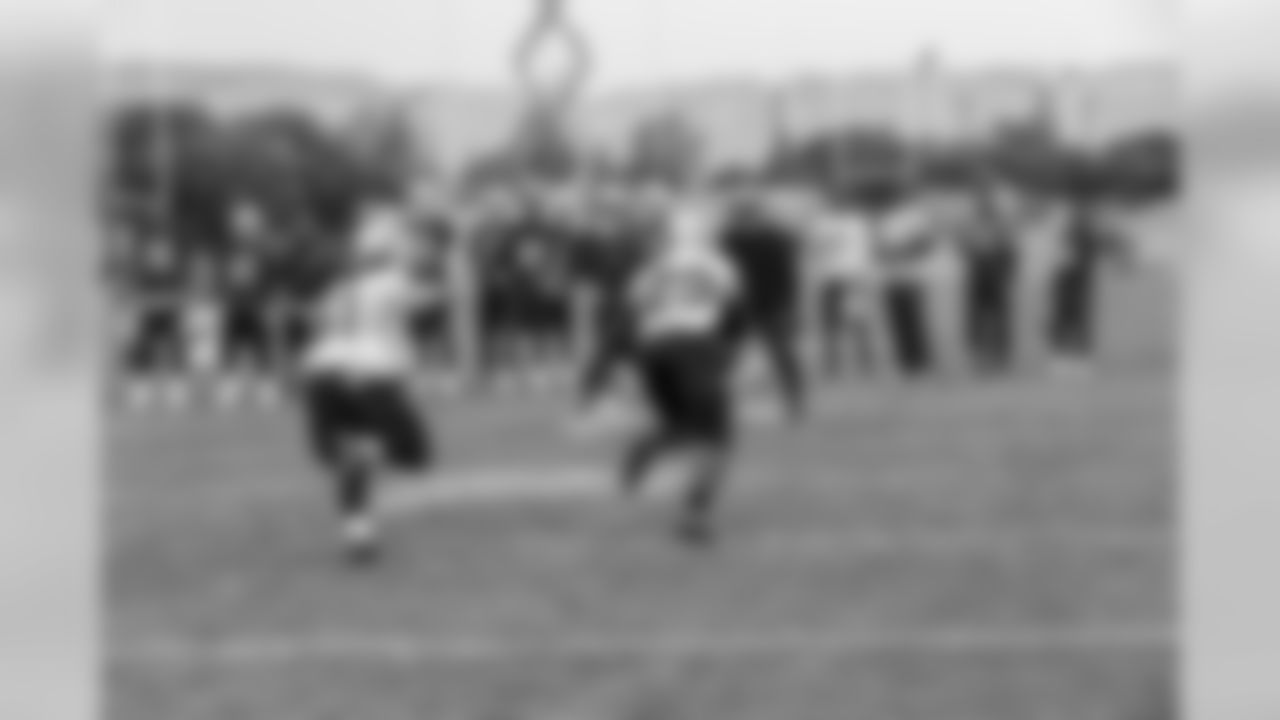 LB Ben Heeney and S Brandian Ross