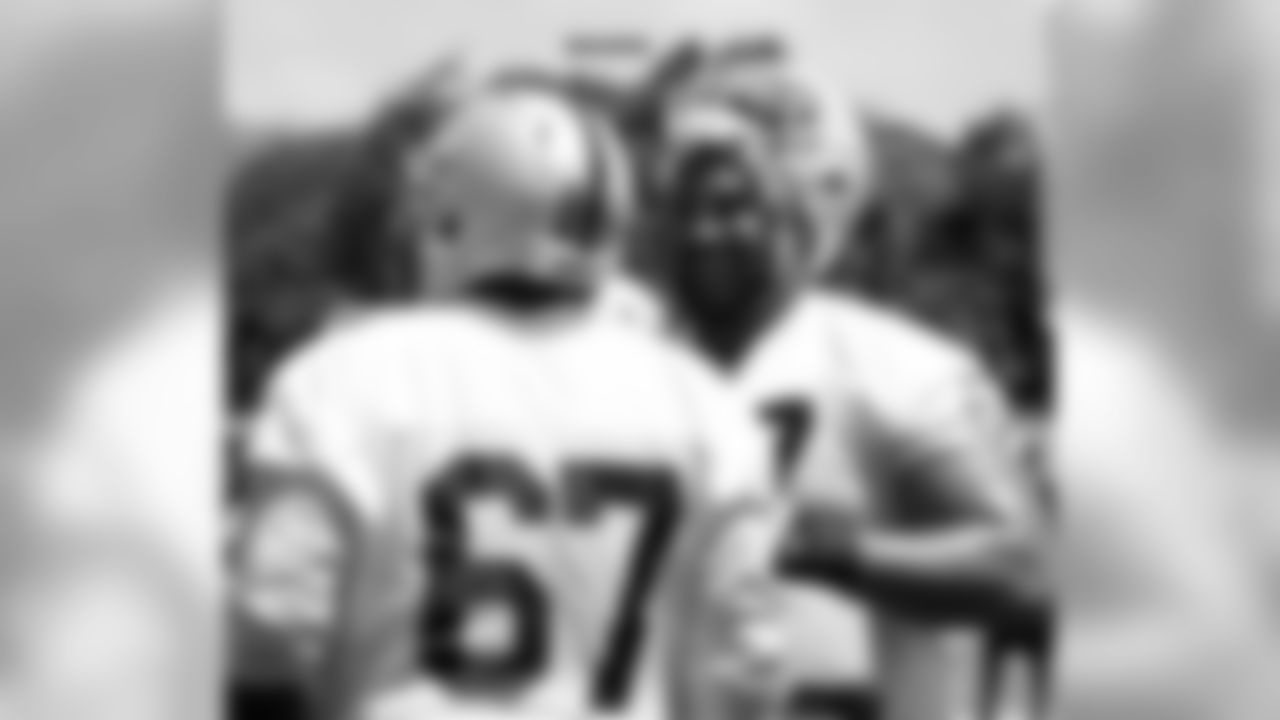 OL Austin Howard
