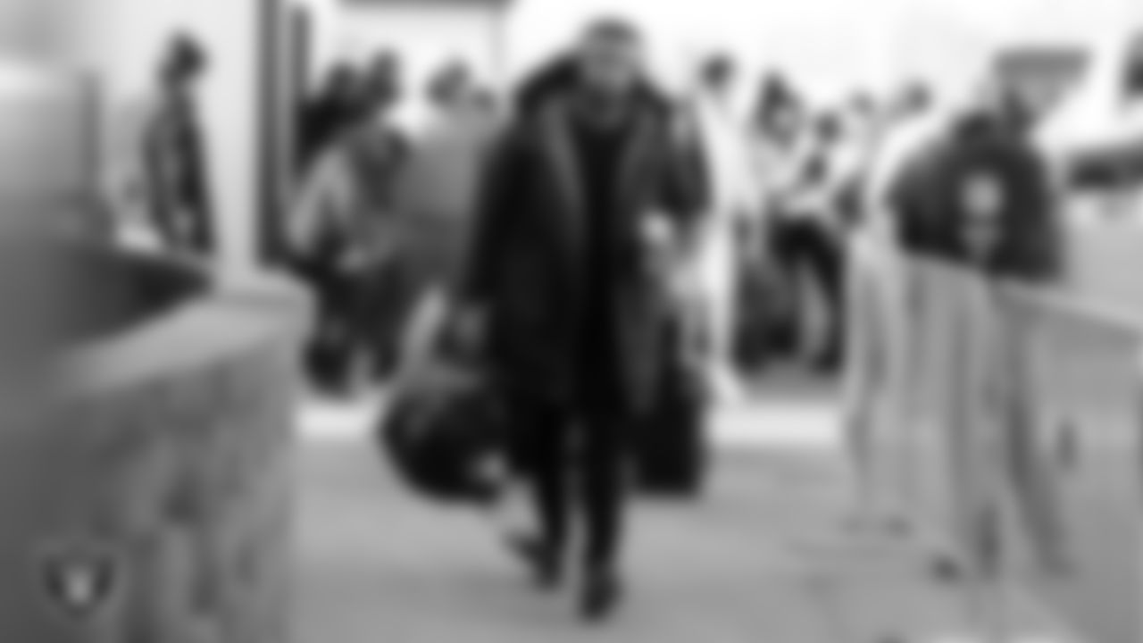 Las Vegas Raiders defensive tackle Solomon Thomas (92) arrives to the regular season away game against the Kansas City Chiefs at Arrowhead Stadium.