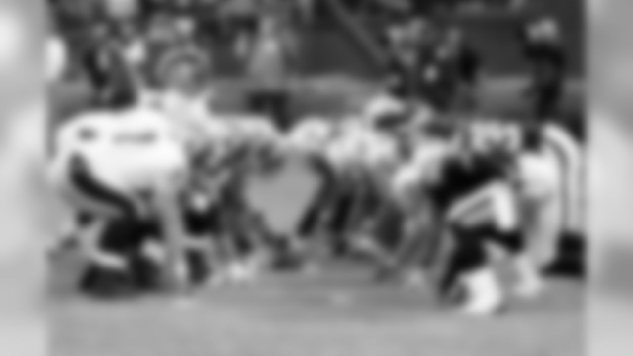 Raiders vs. Saints line of scrimmage.