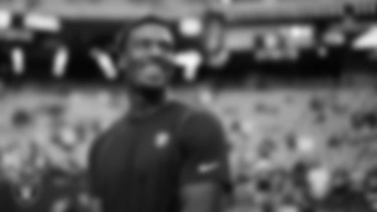 Las Vegas Raiders wide receiver Bryan Edwards (89) warming up before the regular season home game against the Baltimore Ravens.
