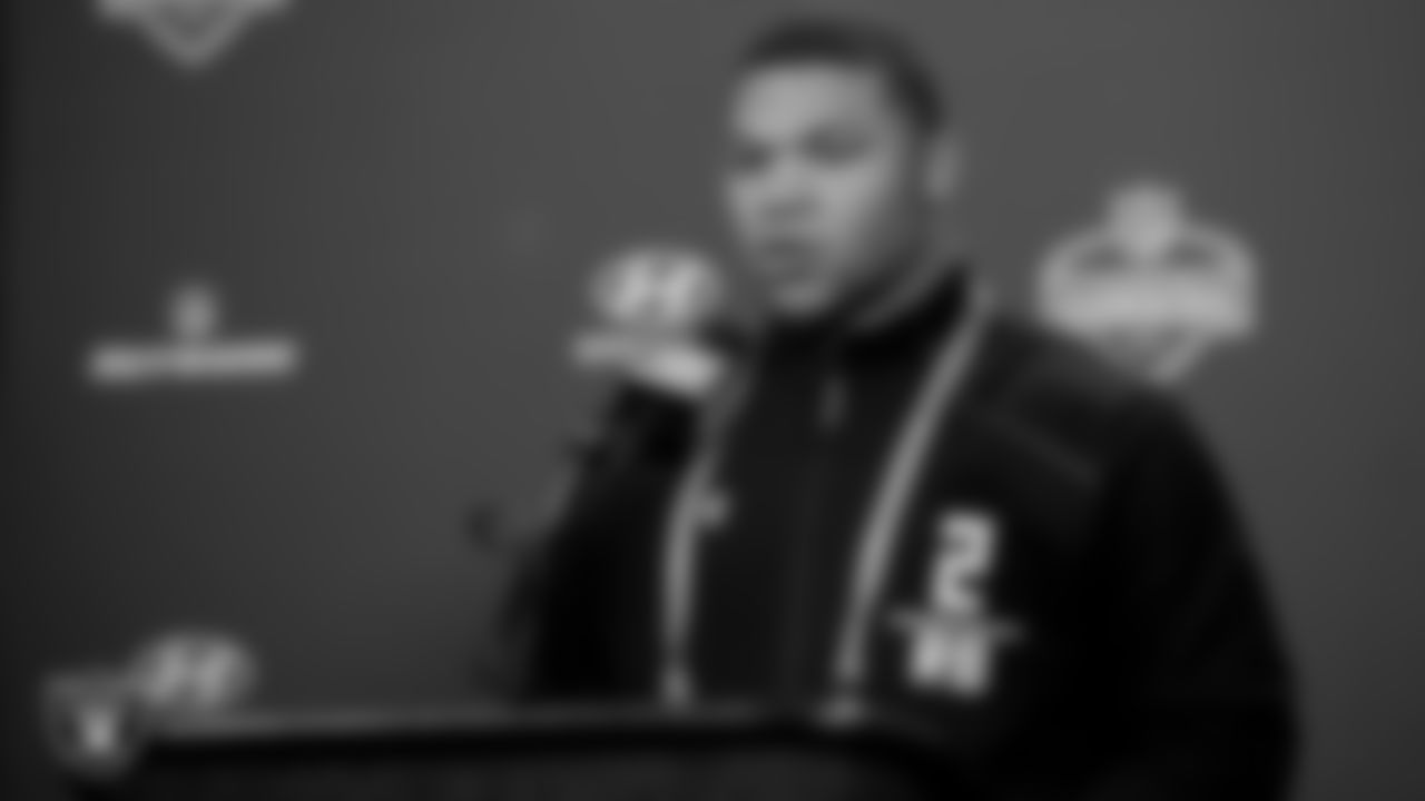 RB Devontae Booker
Utah (2016)
