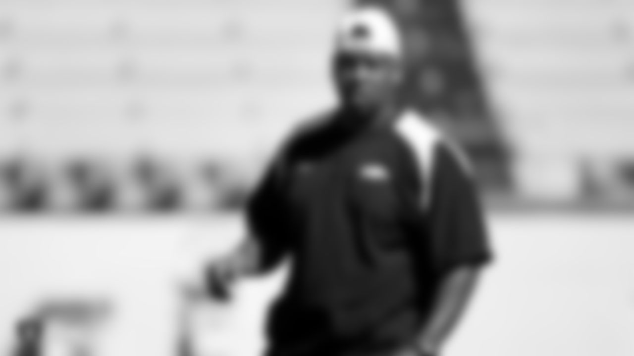 Taver Johnson - Assistant Defensive Backs