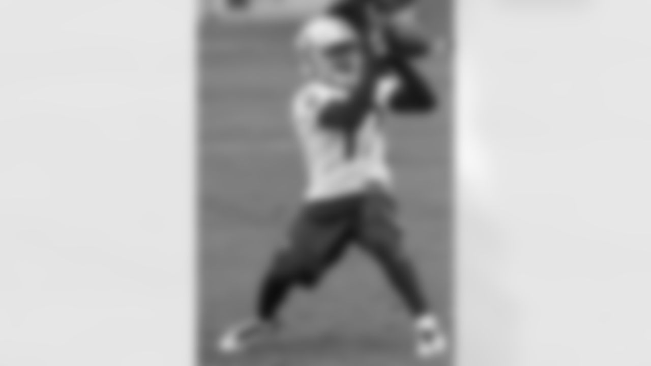 WR Marvin Hall