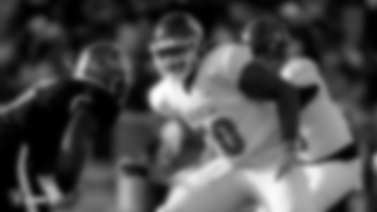 Joshua Jones, OT, Houston
