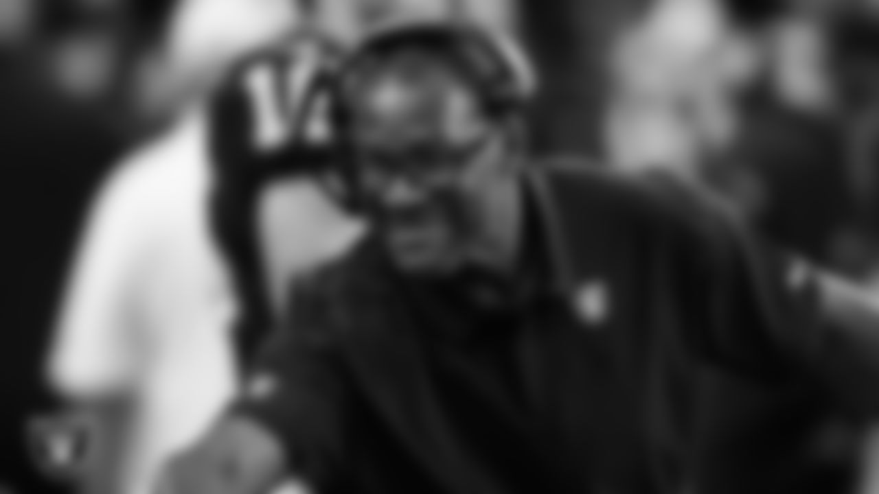 Las Vegas Raiders wide receivers coach Edgar Bennett on the sidelines during the Las Vegas Raiders preseason home game against the Seattle Seahawks at Allegiant Stadium.