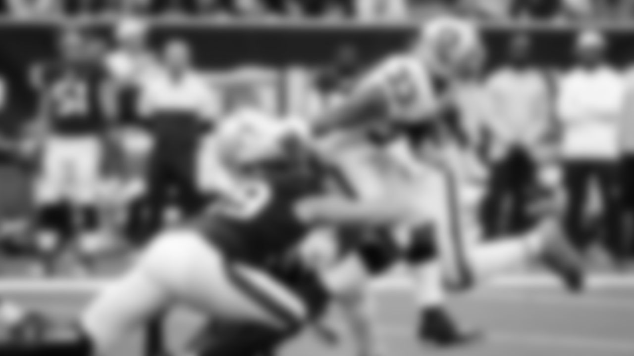Raiders running back DeAndré Washington (33) during the regular season game against the Houston Texans at NRG Stadium.