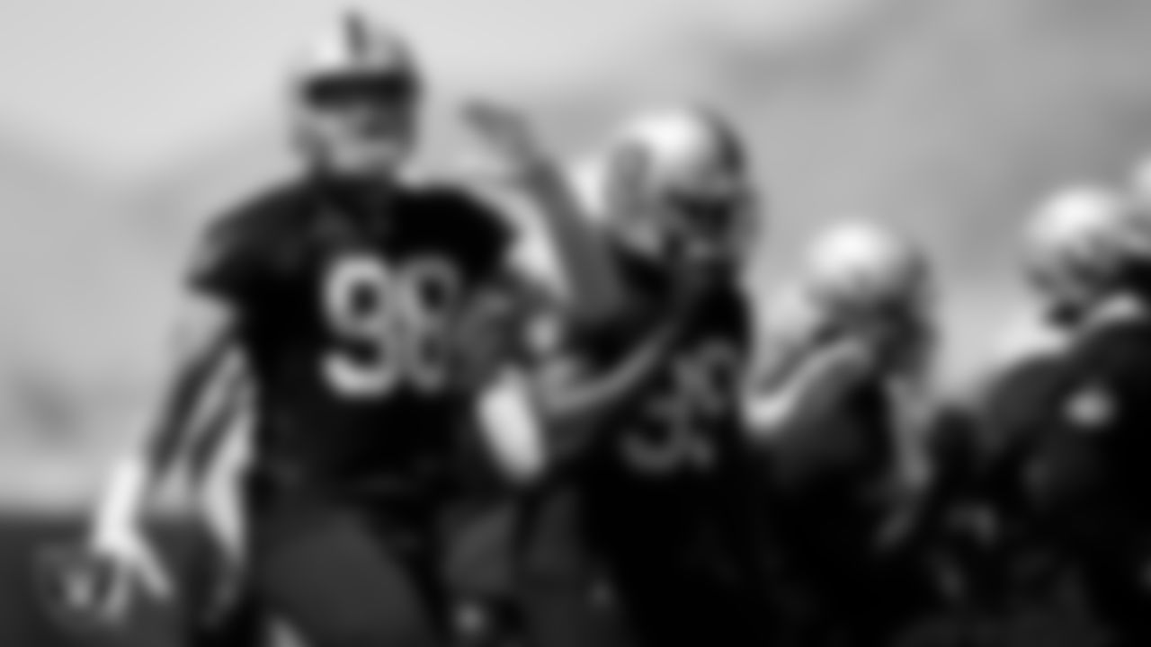 Las Vegas Raiders defensive end Maxx Crosby (98) at an Organized Team Activity (OTA).