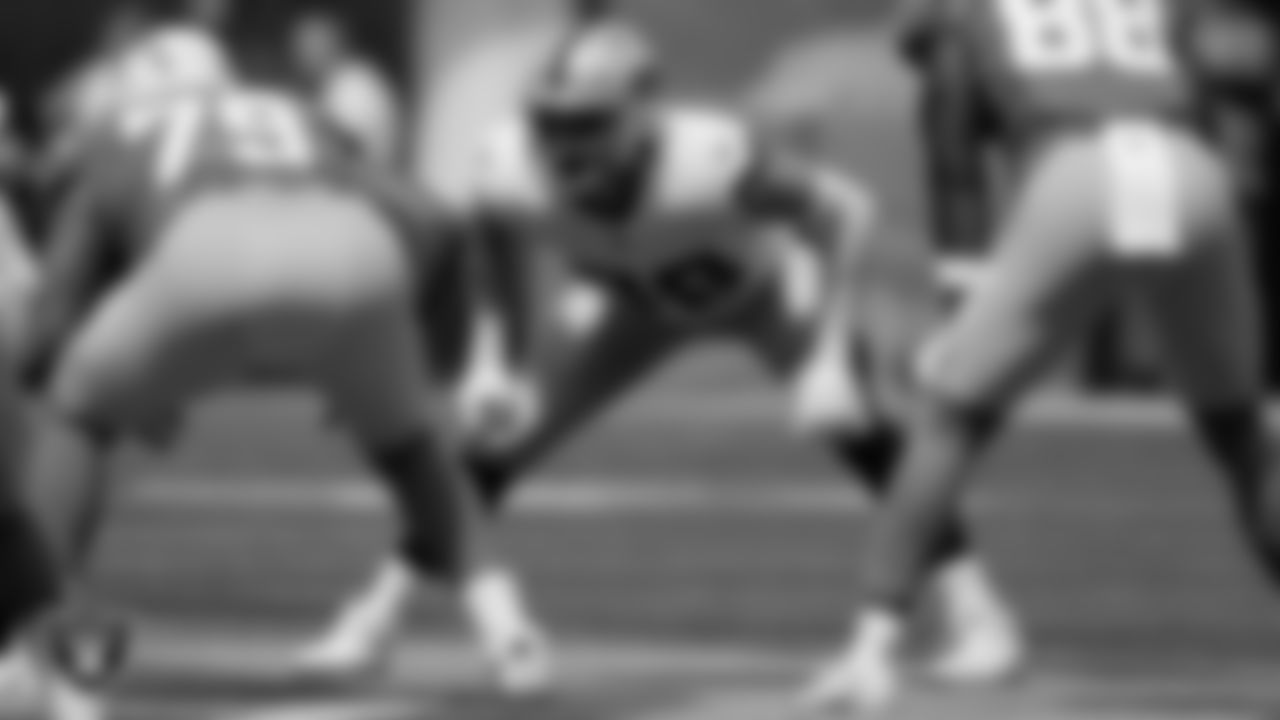 Las Vegas Raiders defensive end Maxx Crosby (98) during the regular season away game against the Los Angeles Chargers at SoFi Stadium.