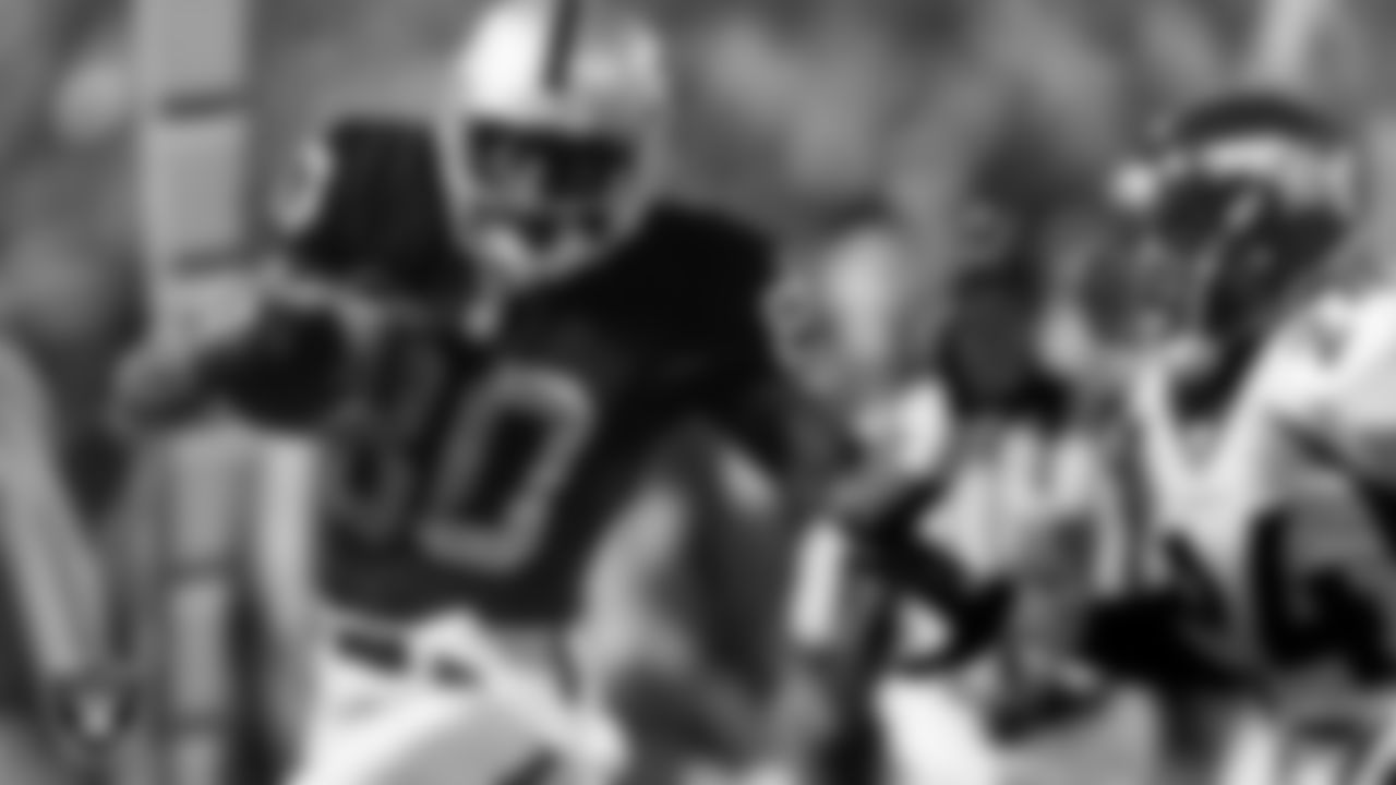 One of the most decorated players in NFL history, Rice joined the Raiders in 2001 and played in 54 games with 51 starts. Over four seasons with the Silver and Black, he caught 243 passes for 3,286 yards and 18 TDs. Rice was inducted into the Pro Football Hall of Fame in 2010.