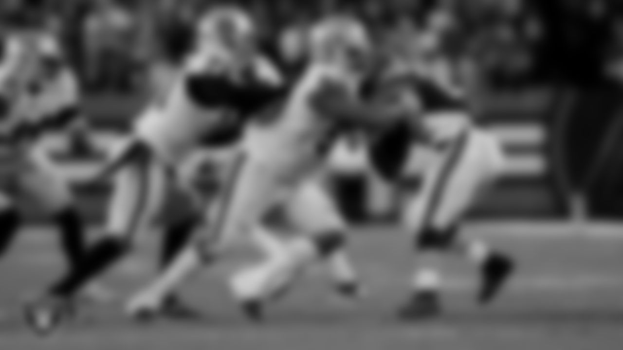 Las Vegas Raiders defensive tackle Quinton Jefferson (77) and defensive tackle Johnathan Hankins (90) during the regular season away game against the Cleveland Browns.