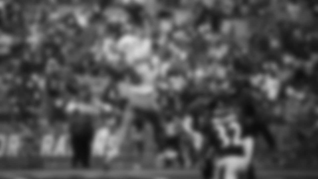 TE Mike Gesicki