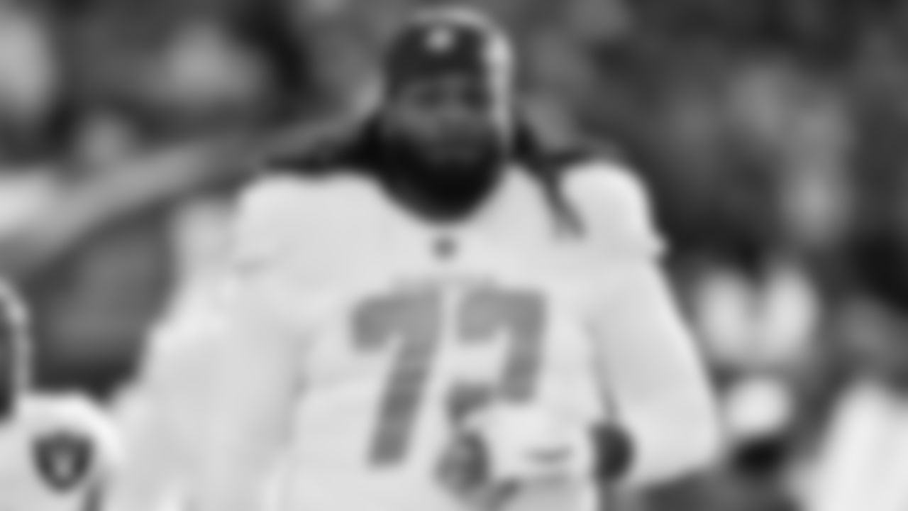 DT John Jenkins
Previous teams: New Orleans Saints (2013–2016), Seattle Seahawks (2016), Chicago Bears (2017), New York Giants (2018), Miami Dolphins (2019), Chicago Bears (2020), Miami Dolphins (2021–2022)