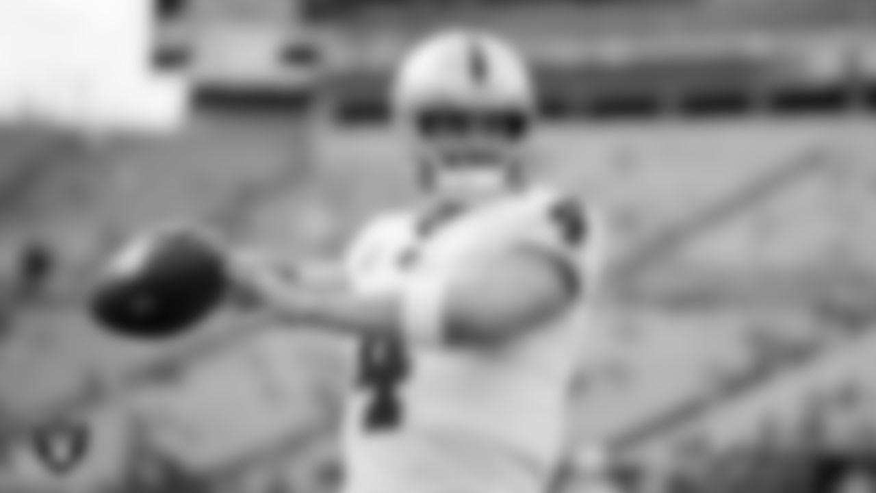 Las Vegas Raiders quarterback Derek Carr (4) warming up before the regular season away game against the Jacksonville Jaguars at TIAA Bank Field.