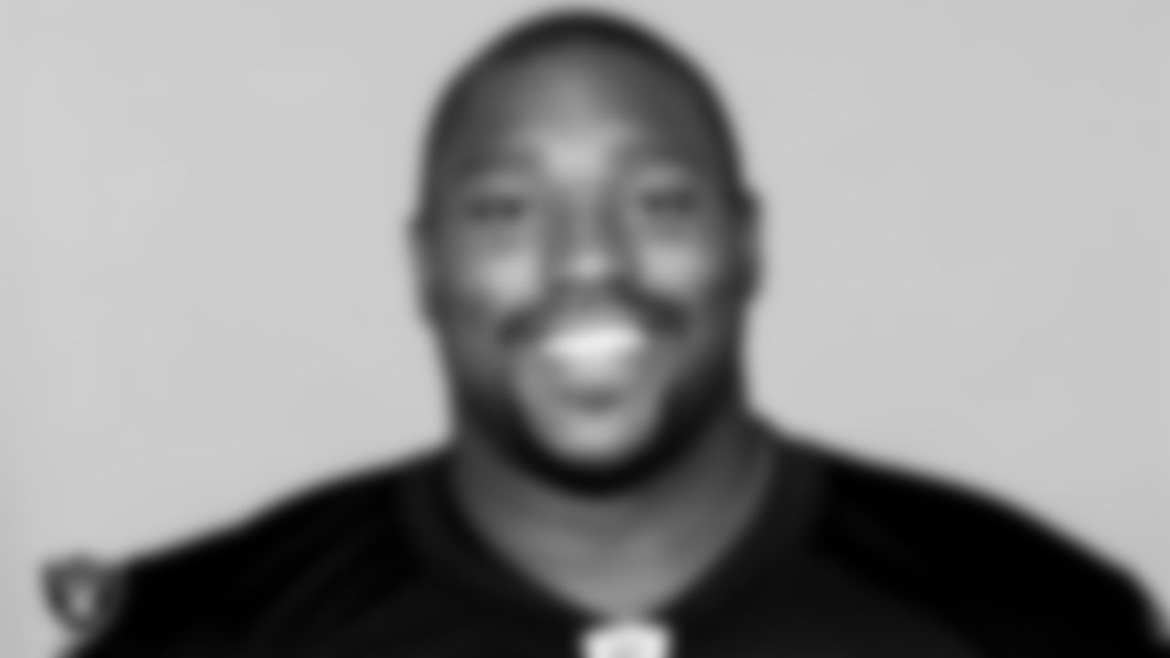 Warren Sapp started 58 games for the Raiders, recording 19.5 sacks, four forced fumbles, three fumbles recoveries and one interception. He was inducted into the Pro Football Hall of Fame in 2013.