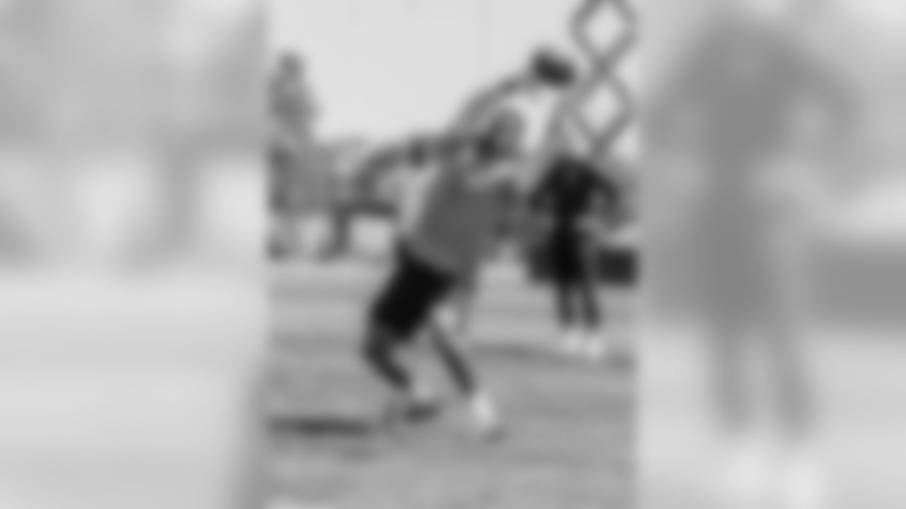 WR Kenbrell Thompkins