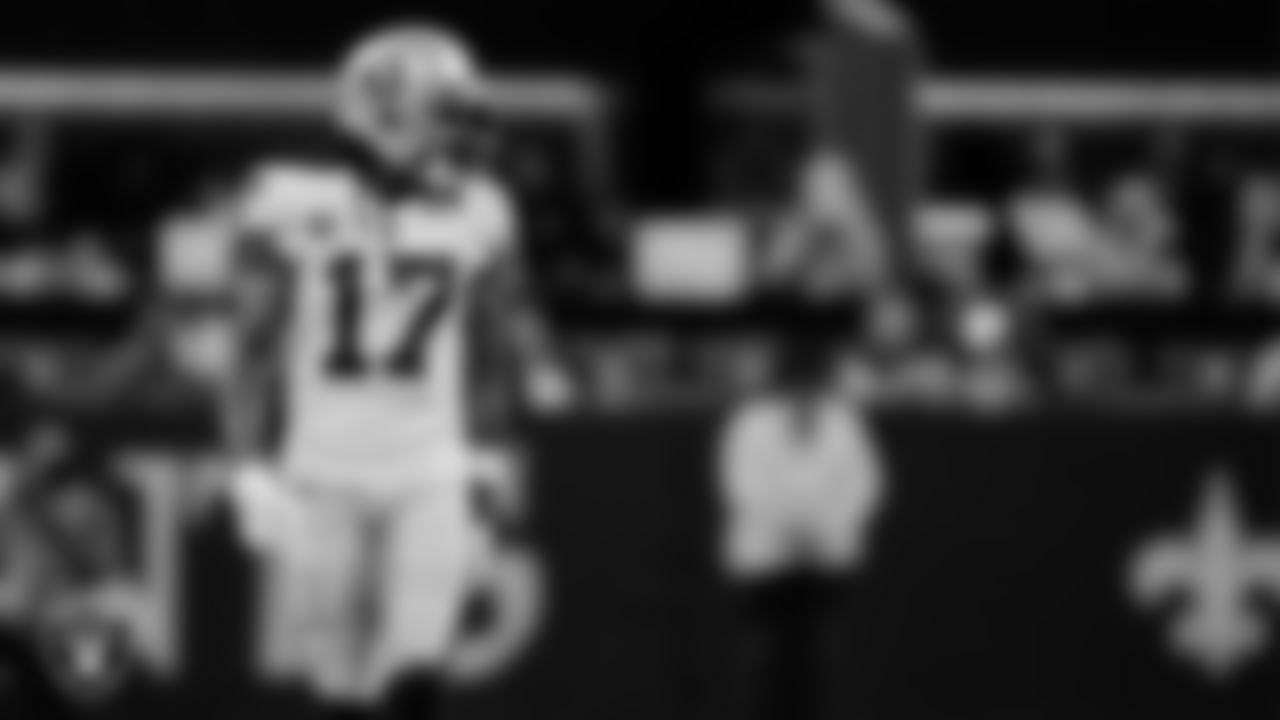 Las Vegas Raiders wide receiver Davante Adams (17) during the regular season away game against the New Orleans Saints at Caesars Superdome.