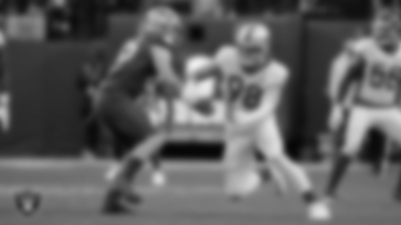 Las Vegas Raiders defensive end Maxx Crosby (98) during the 2022 Pro Bowl at Allegiant Stadium.