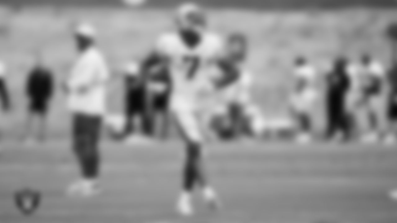 Las Vegas Raiders wide receiver Zay Jones (7) on the field for a joint practice with the Los Angeles Rams at 2021 Training Camp.