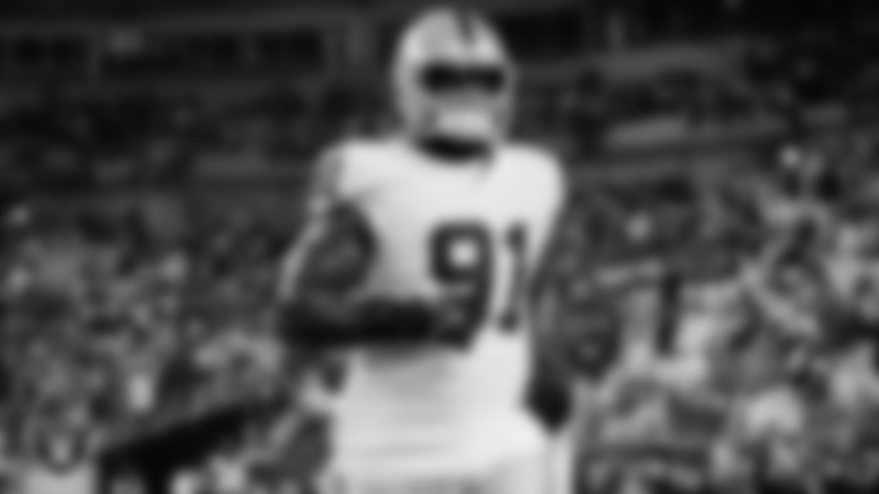 Las Vegas Raiders defensive tackle Bilal Nichols (91) takes the field before the regular season away game against the Pittsburgh Steelers at Acrisure Stadium.