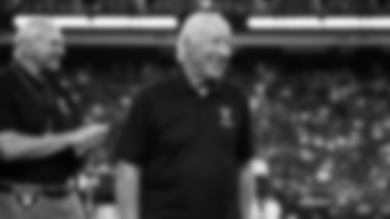 Las Vegas Raiders alumnus Fred Biletnikoff on the field during an alumni celebration at halftime of the Raiders' preseason home game against the New England Patriots at Allegiant Stadium.