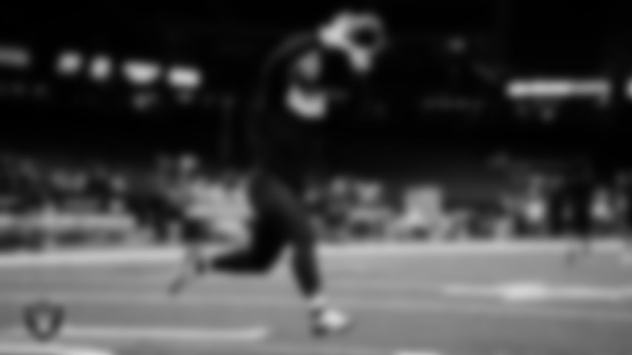 Las Vegas Raiders running back Josh Jacobs (28) warming up before the regular season away game against the New Orleans Saints at Caesars Superdome.