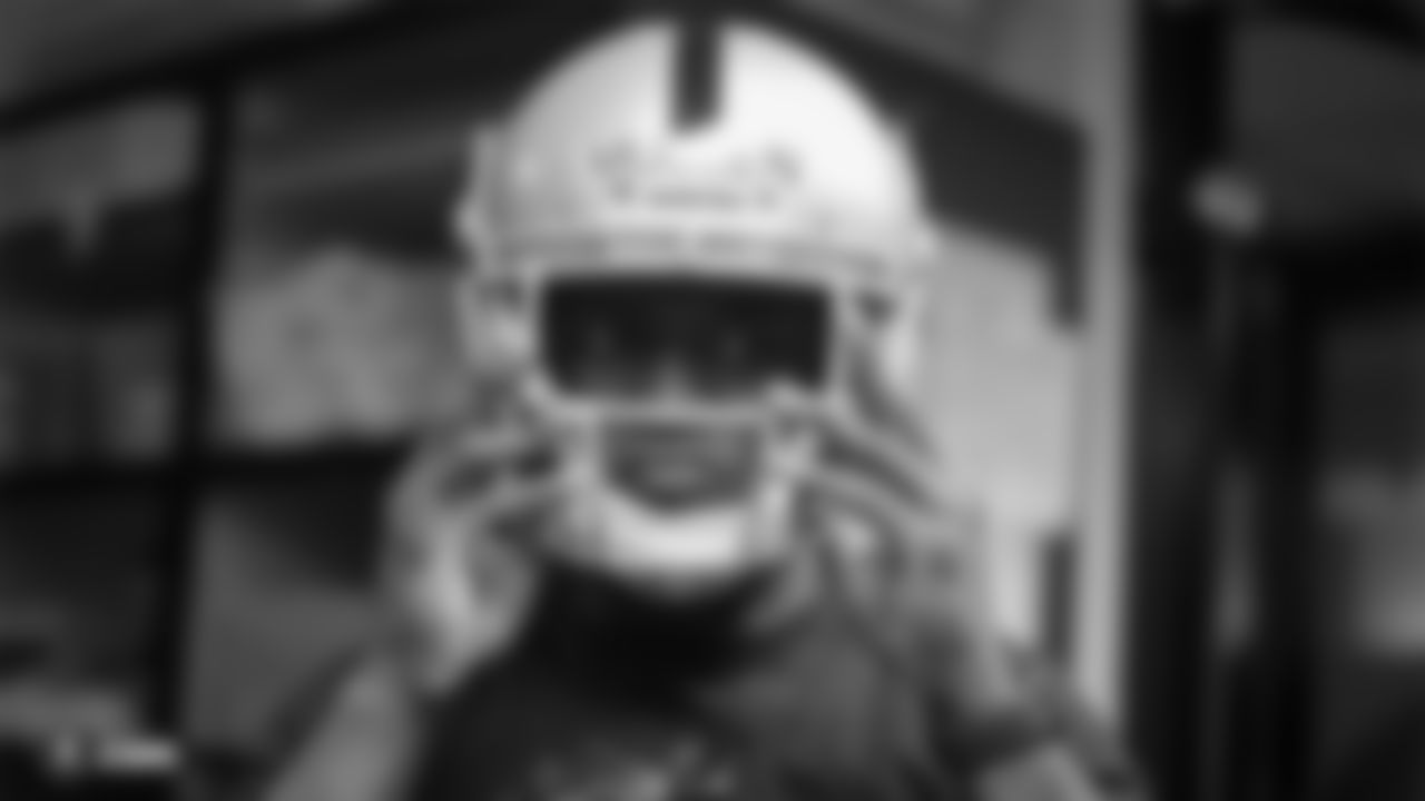 Raiders cornerback Trayvon Mullen arrives to the Raiders Practice Facility before the start of Rookie Minicamp in Alameda, Calif.